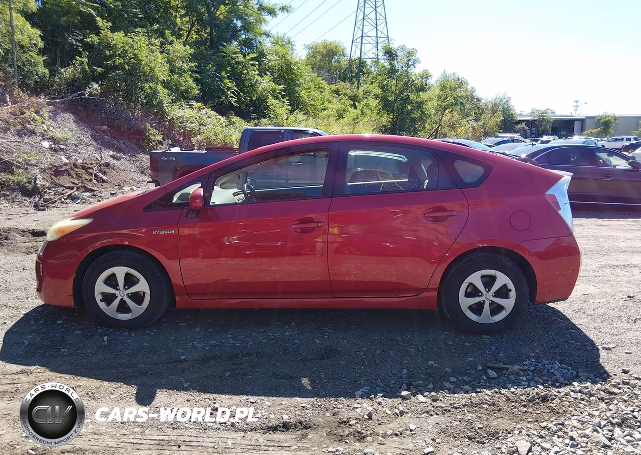 2013 Toyota Prius Two VIN:JTDKN3DU4D0354473 - 14
