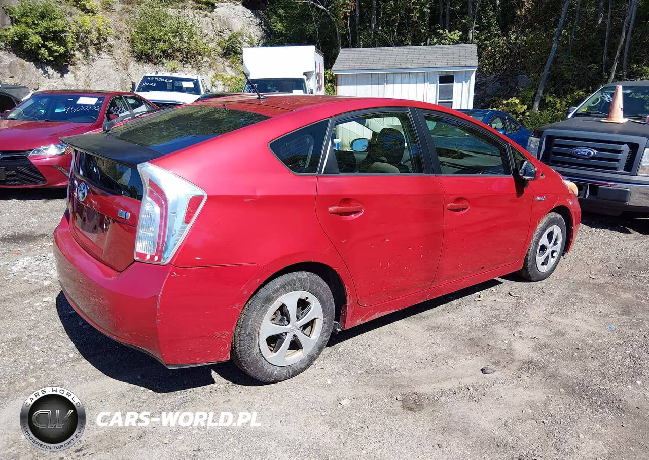 2013 Toyota Prius Two VIN:JTDKN3DU4D0354473 - 4