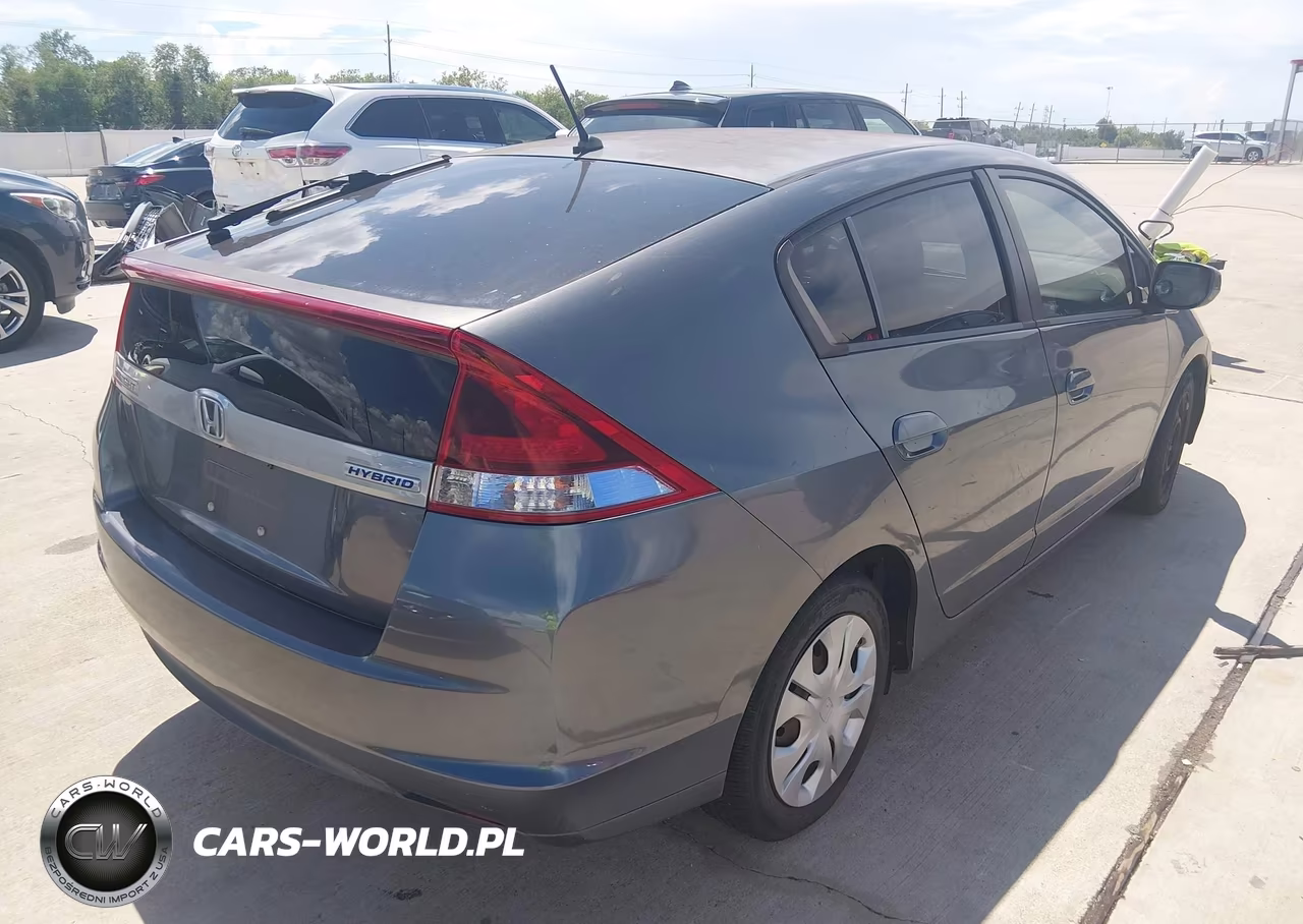2013 Honda Insight VIN:JHMZE2H35DS006632 - 4