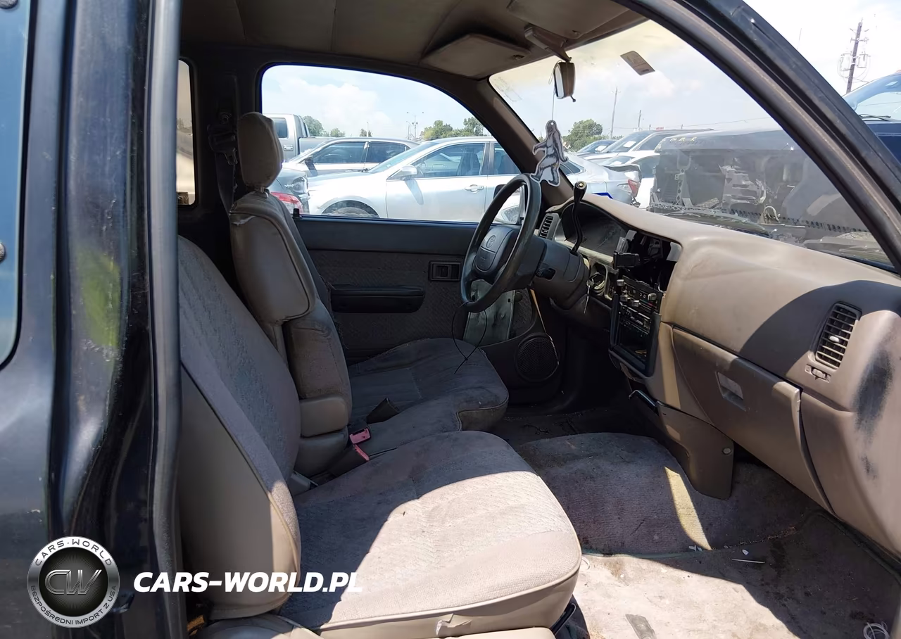 1996 Toyota Tacoma Xtracab VIN:4TAVN52N1TZ124190 - 5