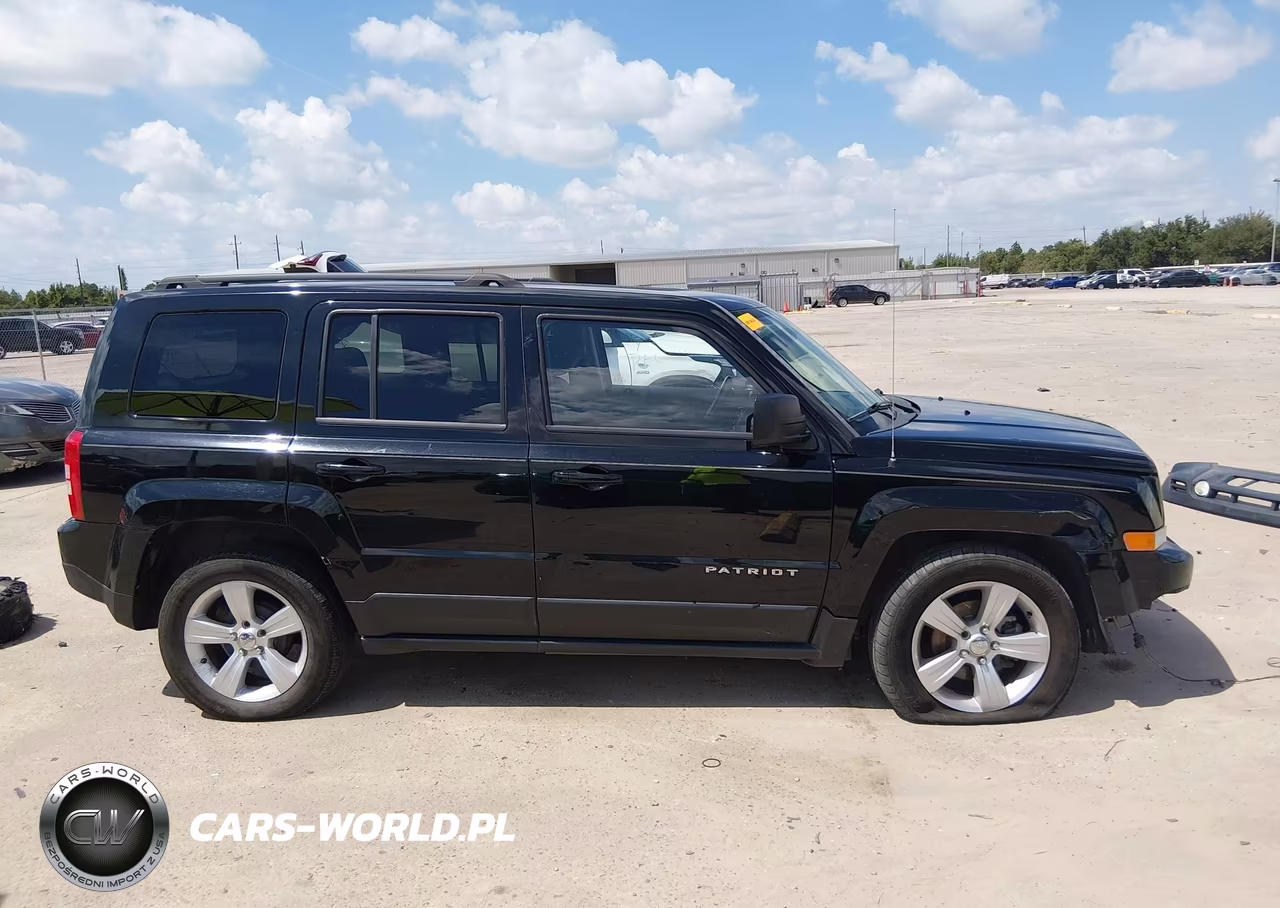 2015 Jeep Patriot Latitude VIN:1C4NJPFB3FD186493 - 14