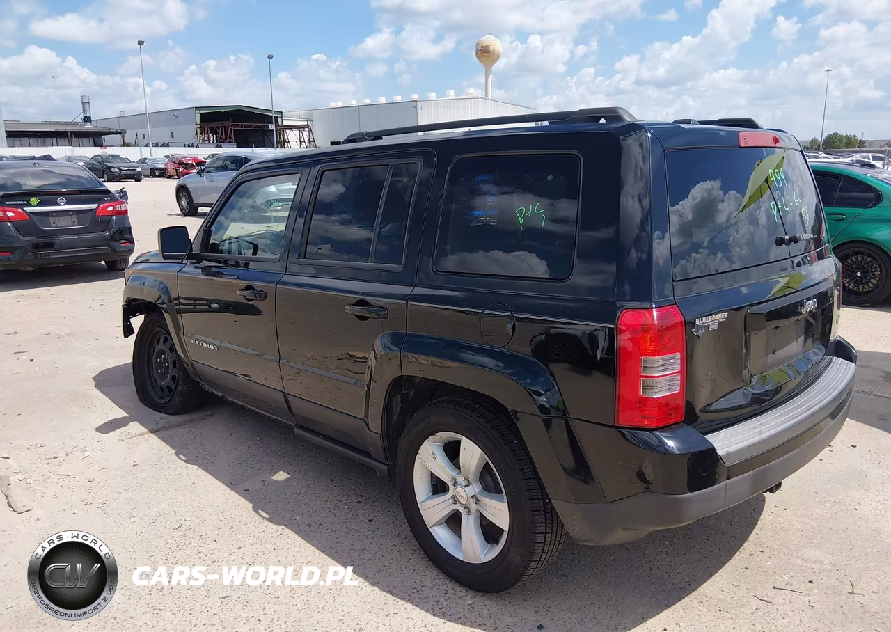 2015 Jeep Patriot Latitude VIN:1C4NJPFB3FD186493 - 3