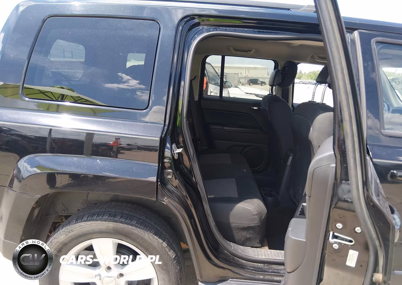 2015 Jeep Patriot Latitude VIN:1C4NJPFB3FD186493 - 8