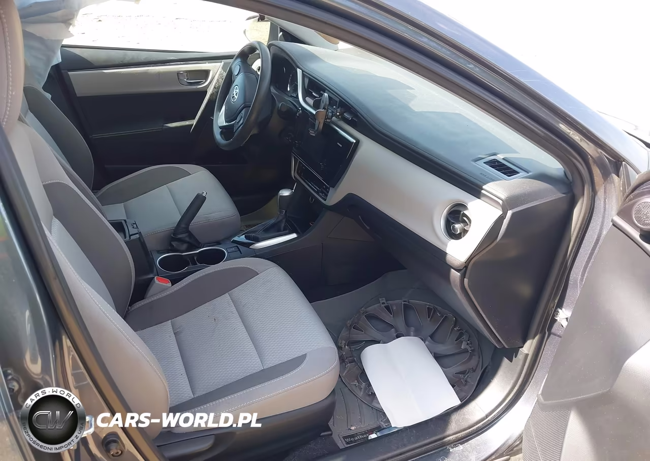 2017 Toyota Corolla Le VIN:2T1BURHE7HC937253 - 5