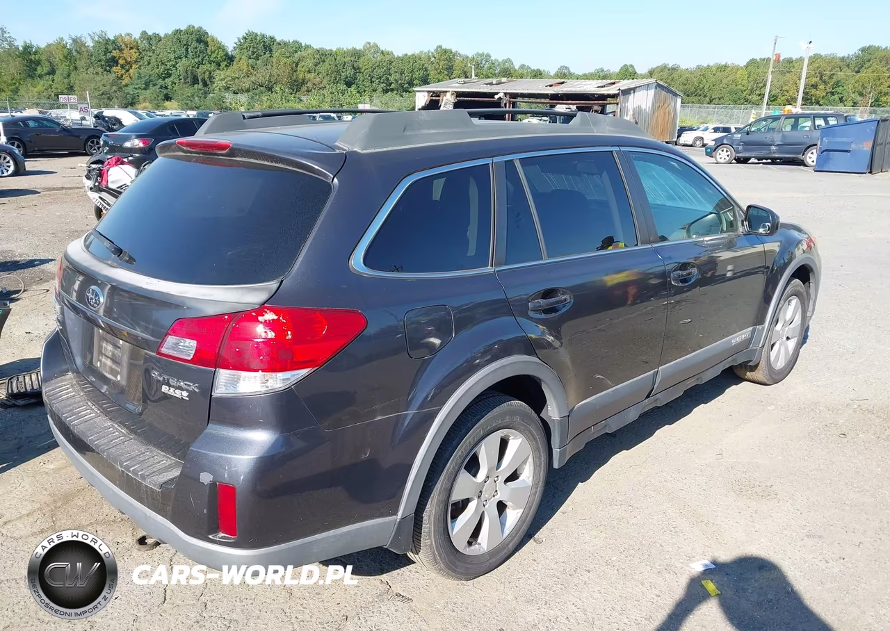 2011 Subaru Outback 2.5I Premium VIN:4S4BRBCC6B3314653 - 4