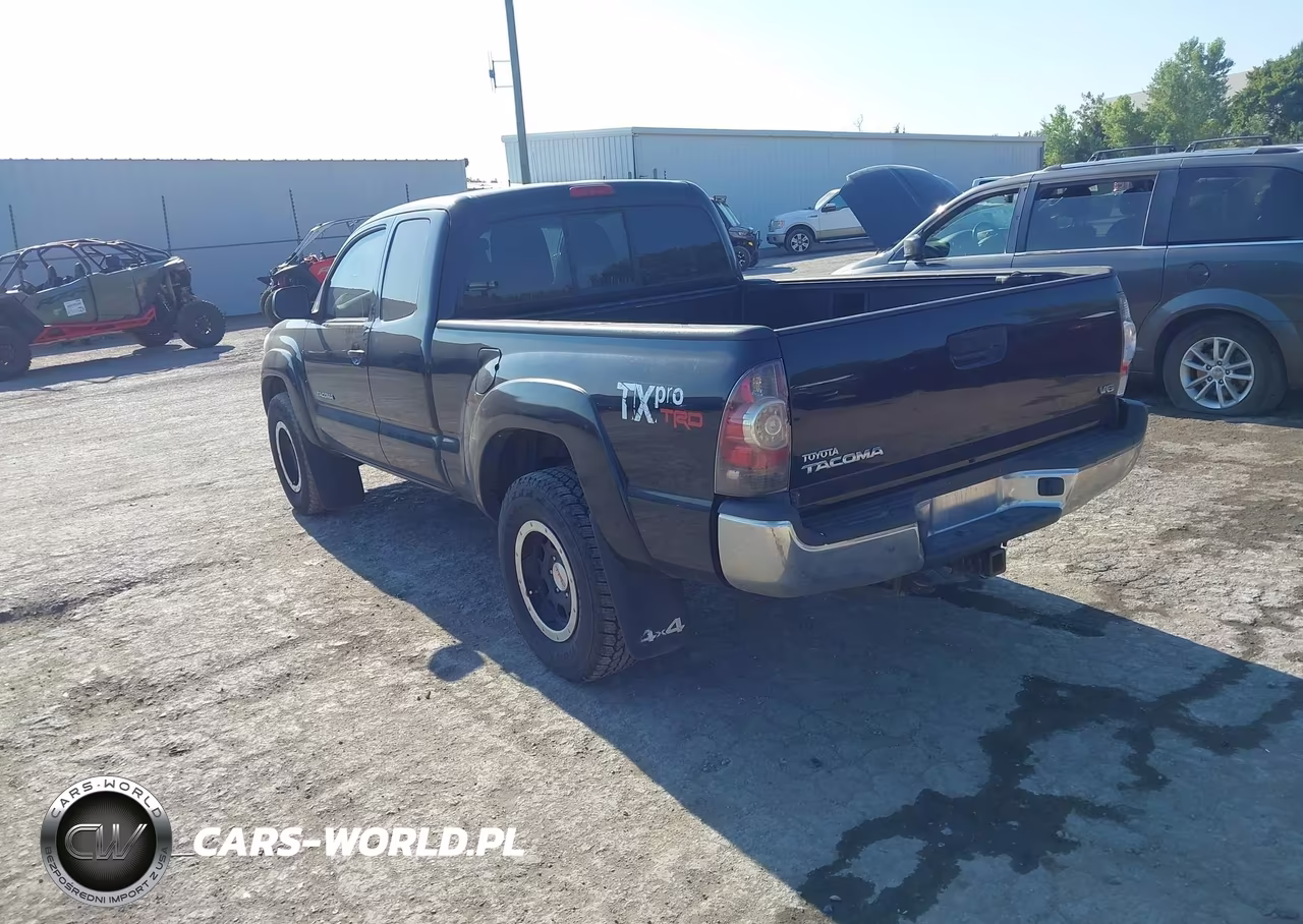 2011 Toyota Tacoma Base V6 VIN:5TFUU4ENXBX021367 - 3