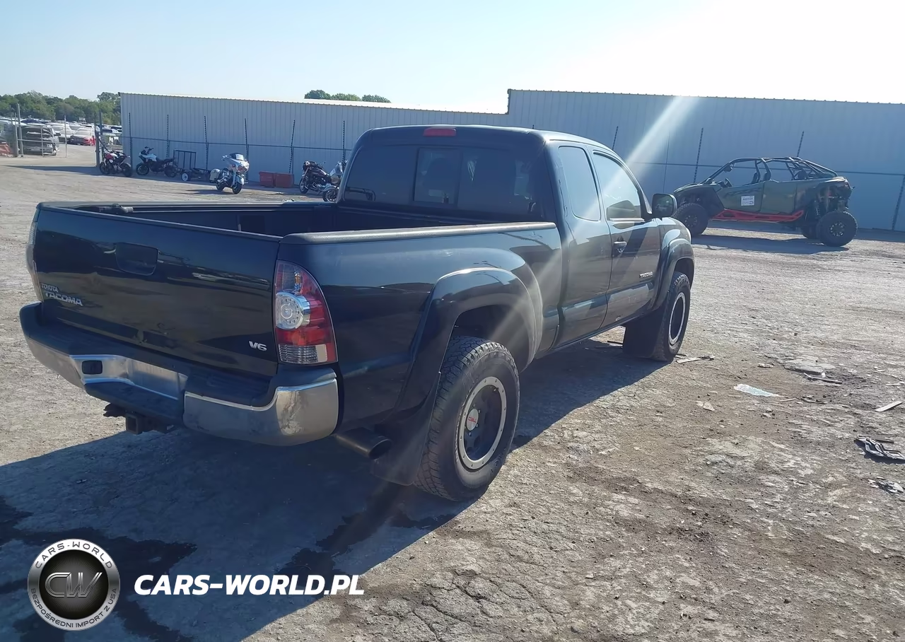 2011 Toyota Tacoma Base V6 VIN:5TFUU4ENXBX021367 - 4