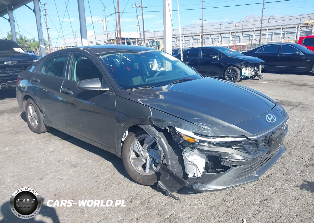2025 Hyundai Elantra Se
