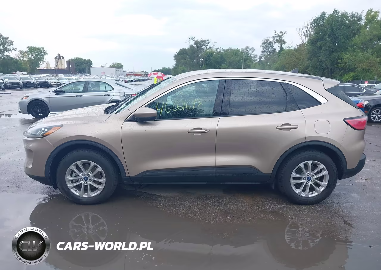 2020 Ford Escape Se VIN:1FMCU9G69LUB24048 - 14