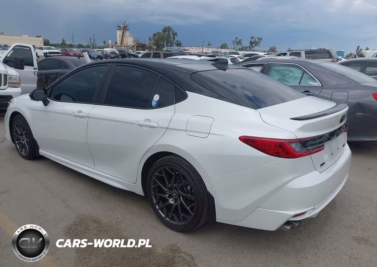 2025 Toyota Camry Xse VIN:4T1DAACK8SU034535 - 3