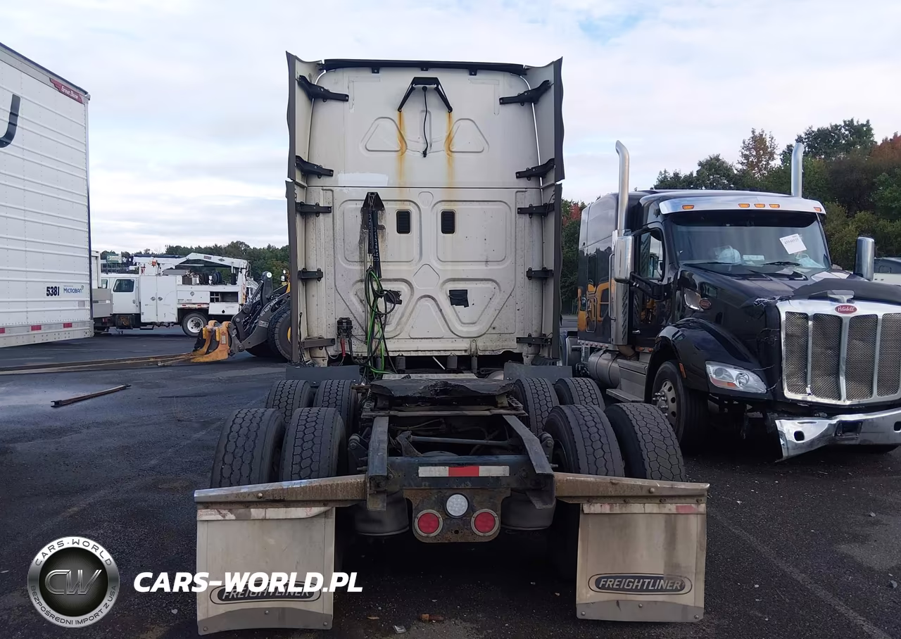 2016 Freightliner Cascadia 125 VIN:1FUJGLD51GLGD0147 - 18