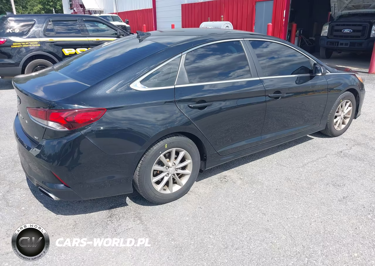 2018 Hyundai Sonata Eco VIN:5NPE24AA5JH698530 - 4