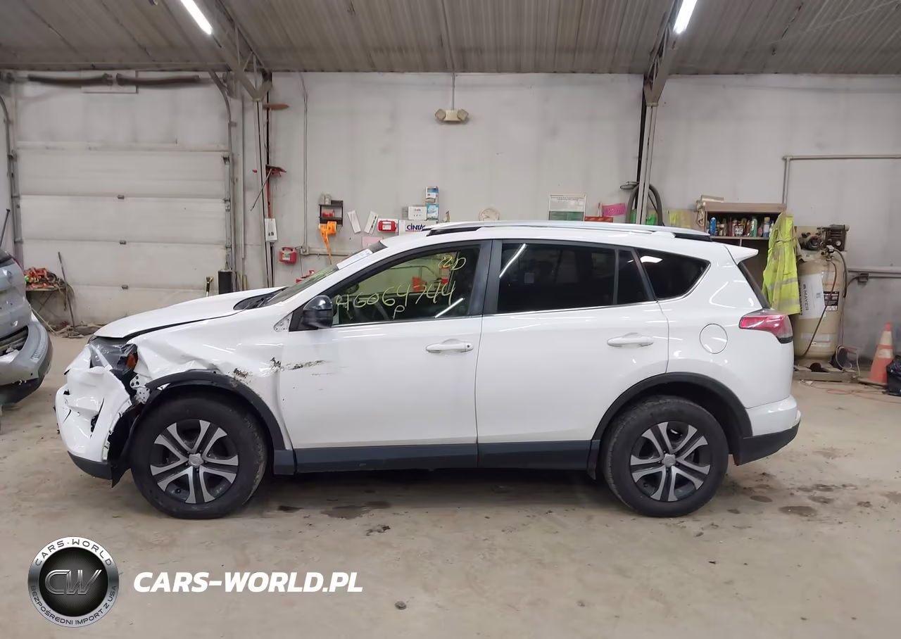 2016 Toyota Rav4 Le VIN:JTMBFREVXGD196113 - 14
