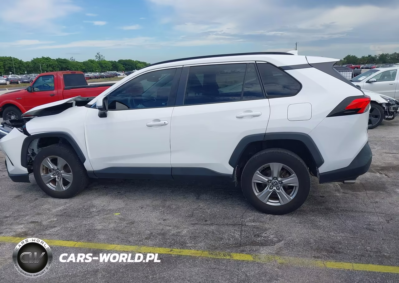 2023 Toyota Rav4 Xle VIN:2T3W1RFV5PC233376 - 14