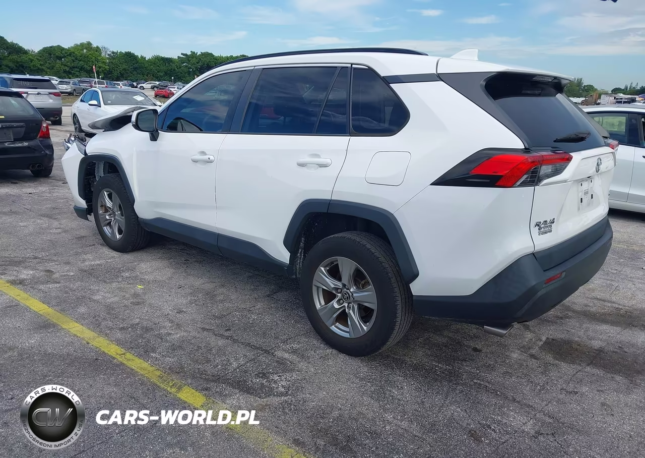 2023 Toyota Rav4 Xle VIN:2T3W1RFV5PC233376 - 3