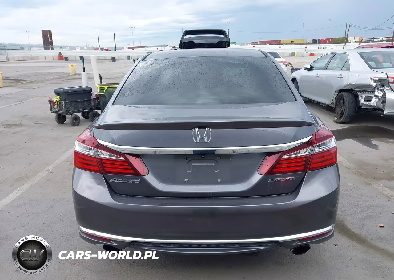 2017 Honda Accord Sport VIN:1HGCR2F59HA116211 - 16
