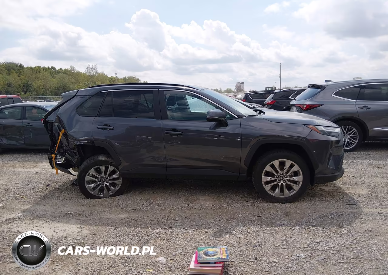 2025 Toyota Rav4 Xle Premium VIN:2T3A1RFV6SC572733 - 13