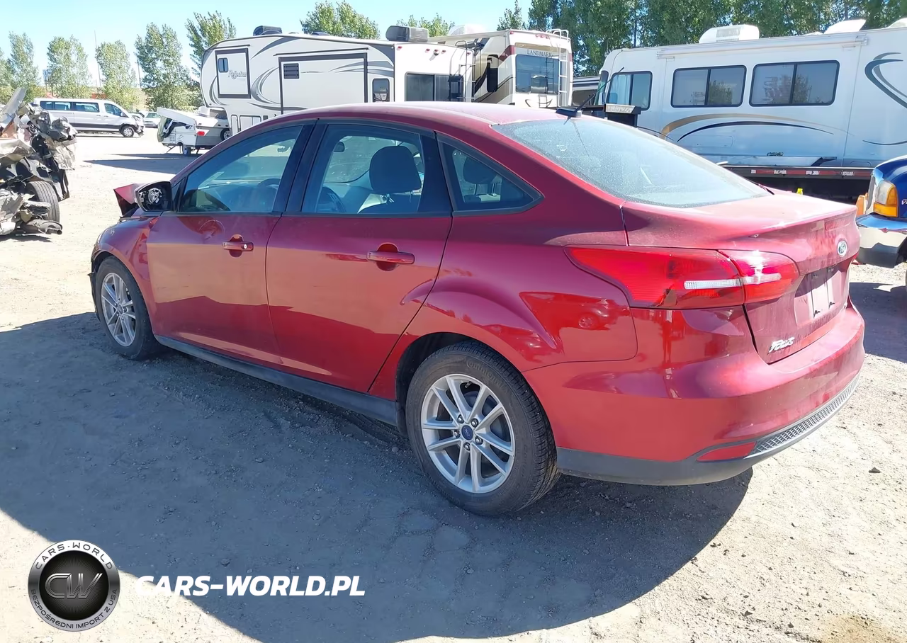 2017 Ford Focus Se VIN:1FADP3F20HL277139 - 3