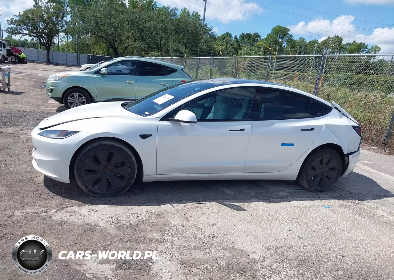 2024 Tesla Model 3 Long Range Dual Motor All-Wheel Drive-Rear-Wheel Drive VIN:5YJ3E1EA8RF831914 - 13