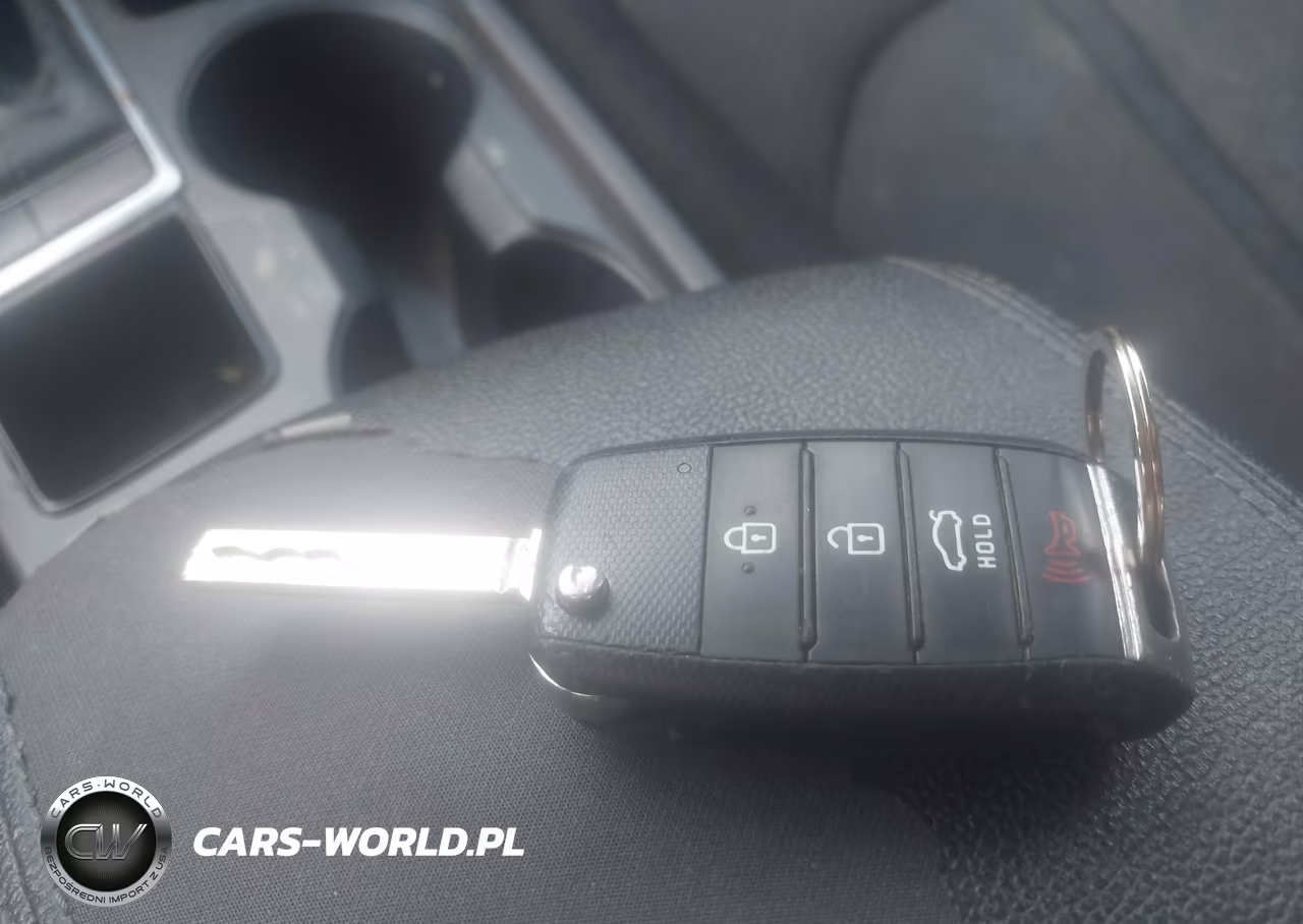 2017 Kia Optima Lx VIN:5XXGT4L31HG124419 - 11