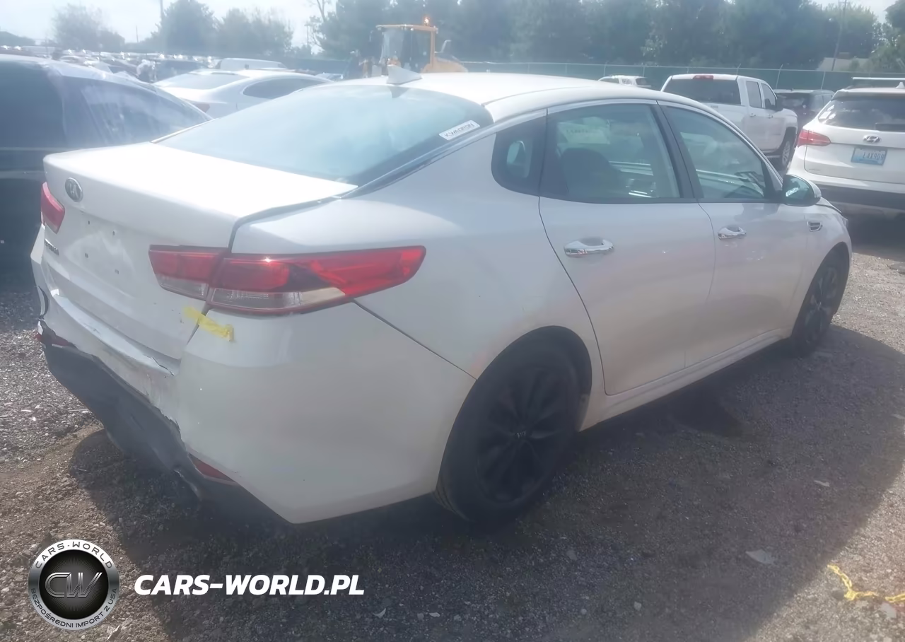 2017 Kia Optima Lx VIN:5XXGT4L31HG124419 - 4