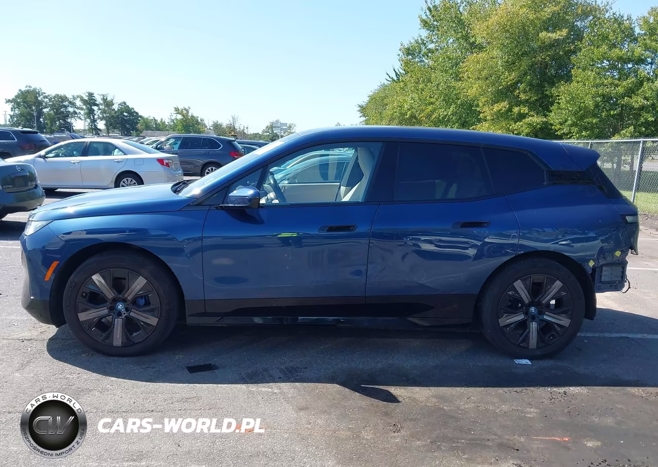 2025 BMW Ix xDrive50 VIN:WB523CF00SCS36265 - 14