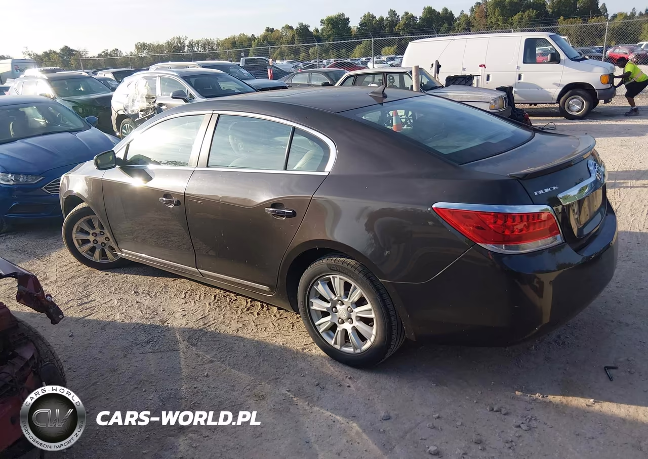 2013 Buick Lacrosse Leather Group VIN:1G4GC5ER8DF324564 - 3