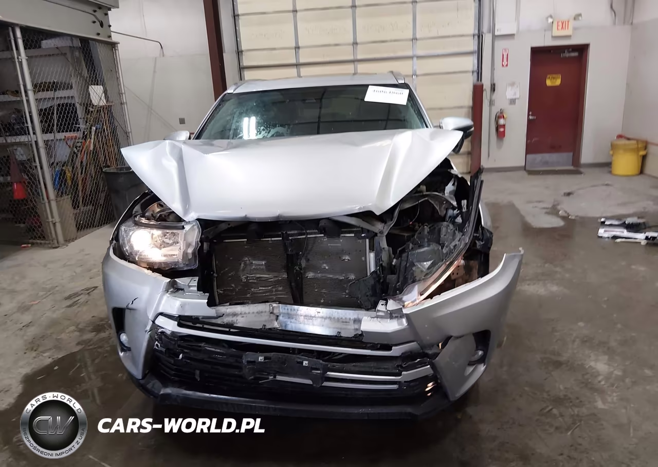 2018 Toyota Highlander Xle VIN:5TDJZRFH9JS541350 - 13