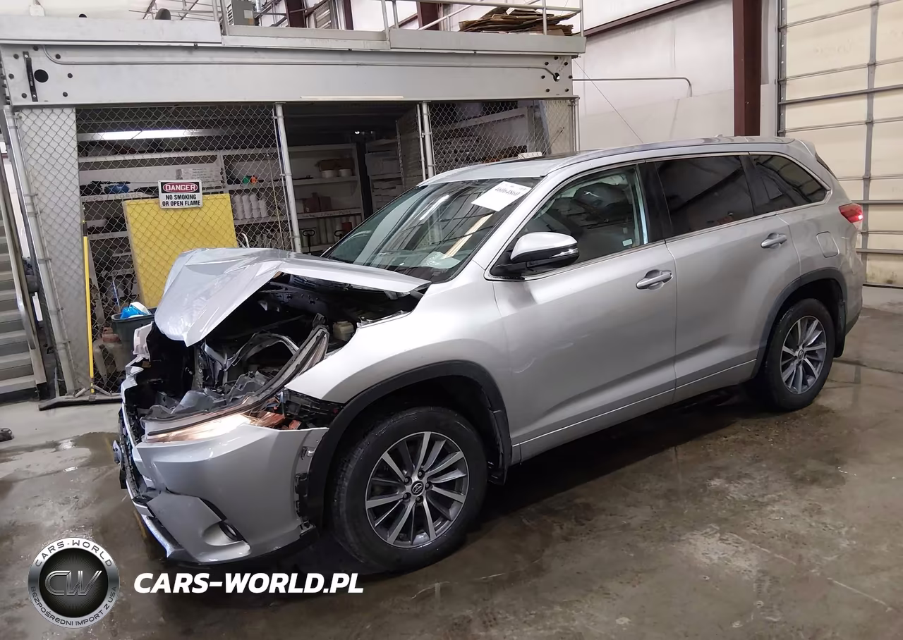 2018 Toyota Highlander Xle VIN:5TDJZRFH9JS541350 - 2