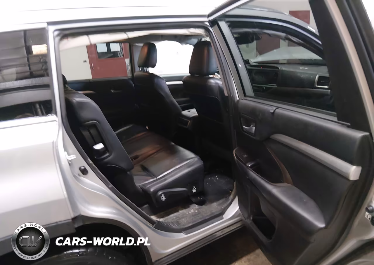 2018 Toyota Highlander Xle VIN:5TDJZRFH9JS541350 - 8