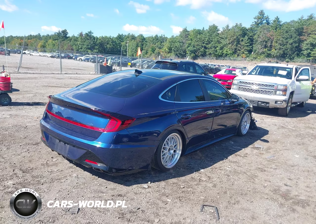 2021 Hyundai Sonata Limited VIN:5NPEH4J23MH093000 - 4