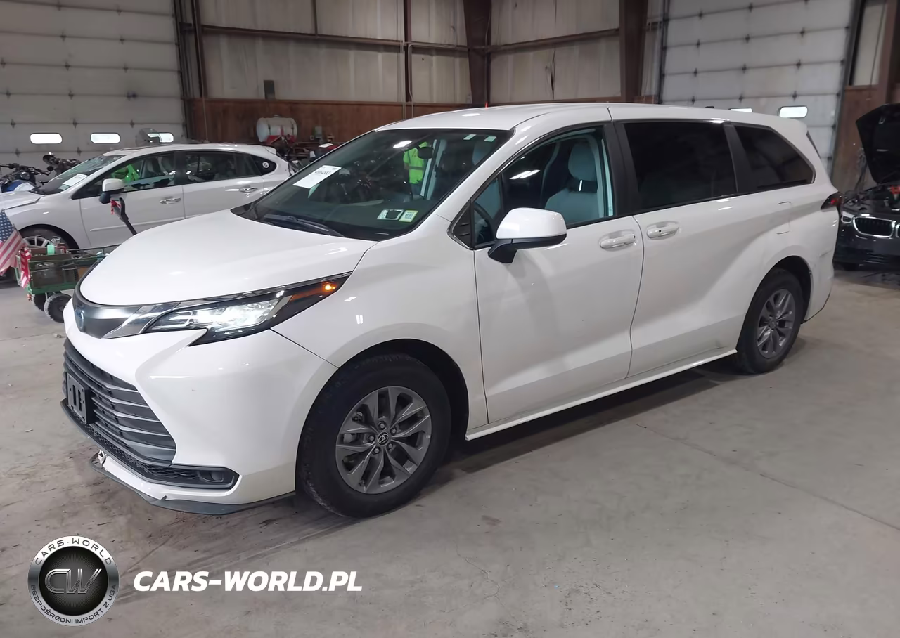 2022 Toyota Sienna Le VIN:5TDKRKEC3NS131344 - 2
