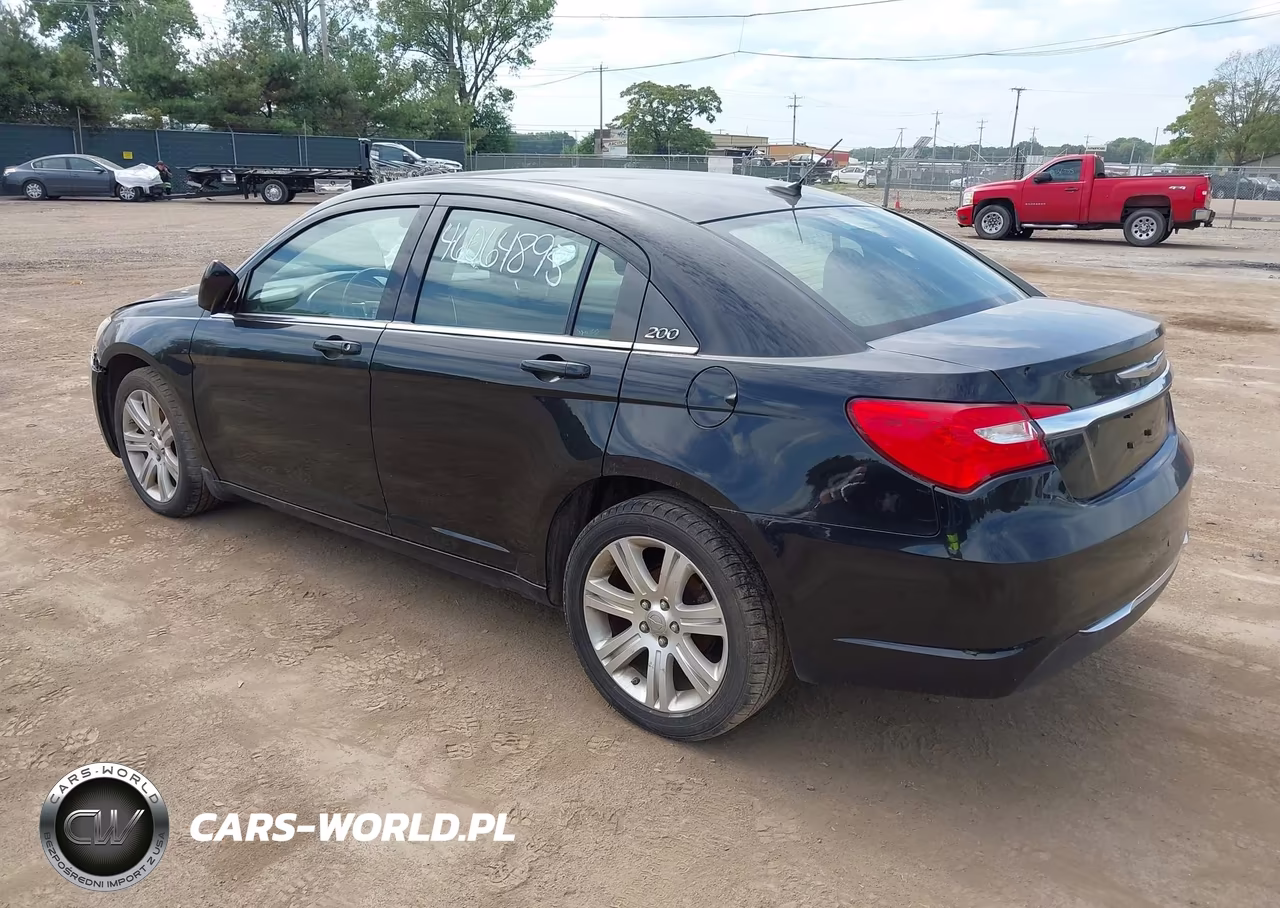 2012 Chrysler 200 Touring VIN:1C3CCBBB5CN172860 - 3