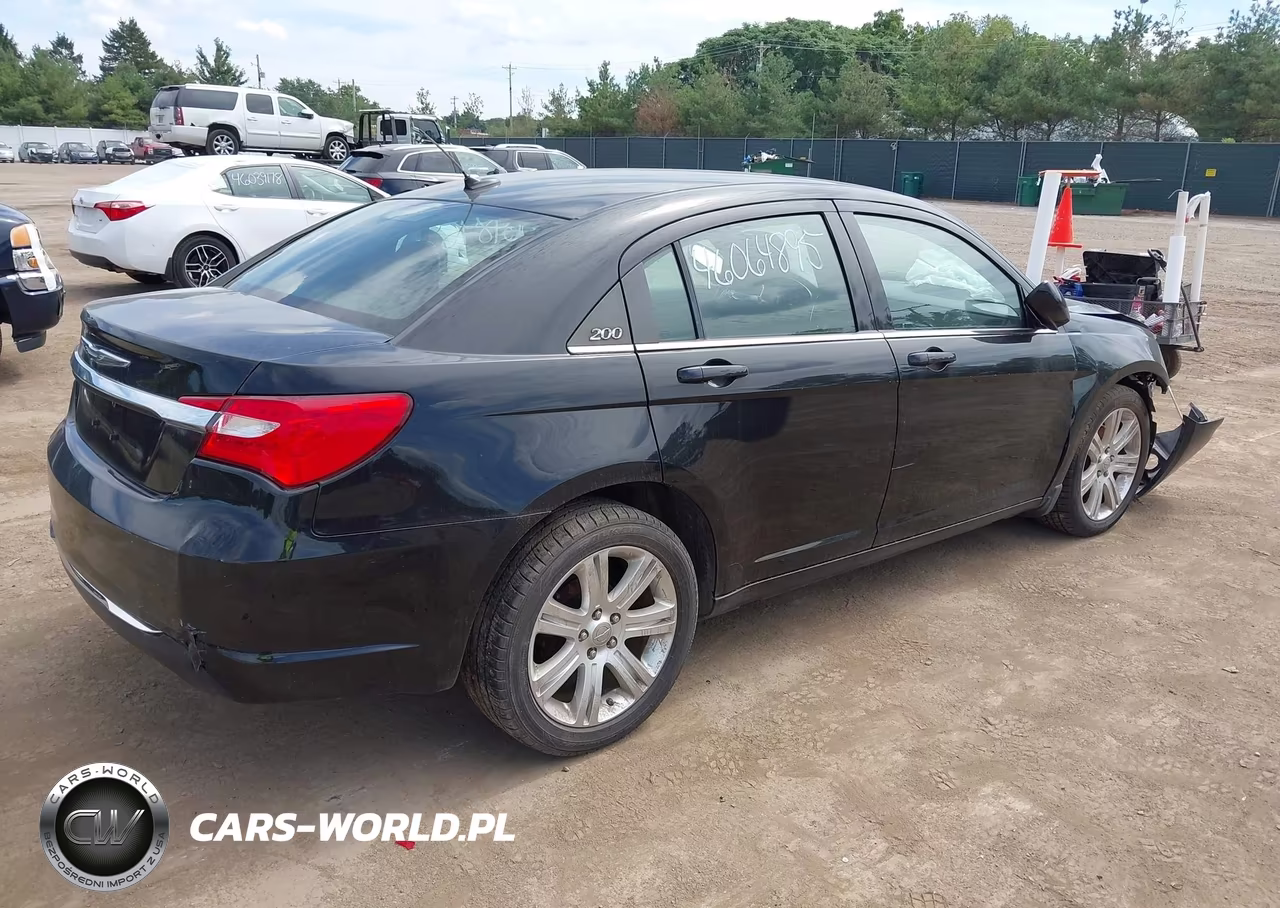 2012 Chrysler 200 Touring VIN:1C3CCBBB5CN172860 - 4