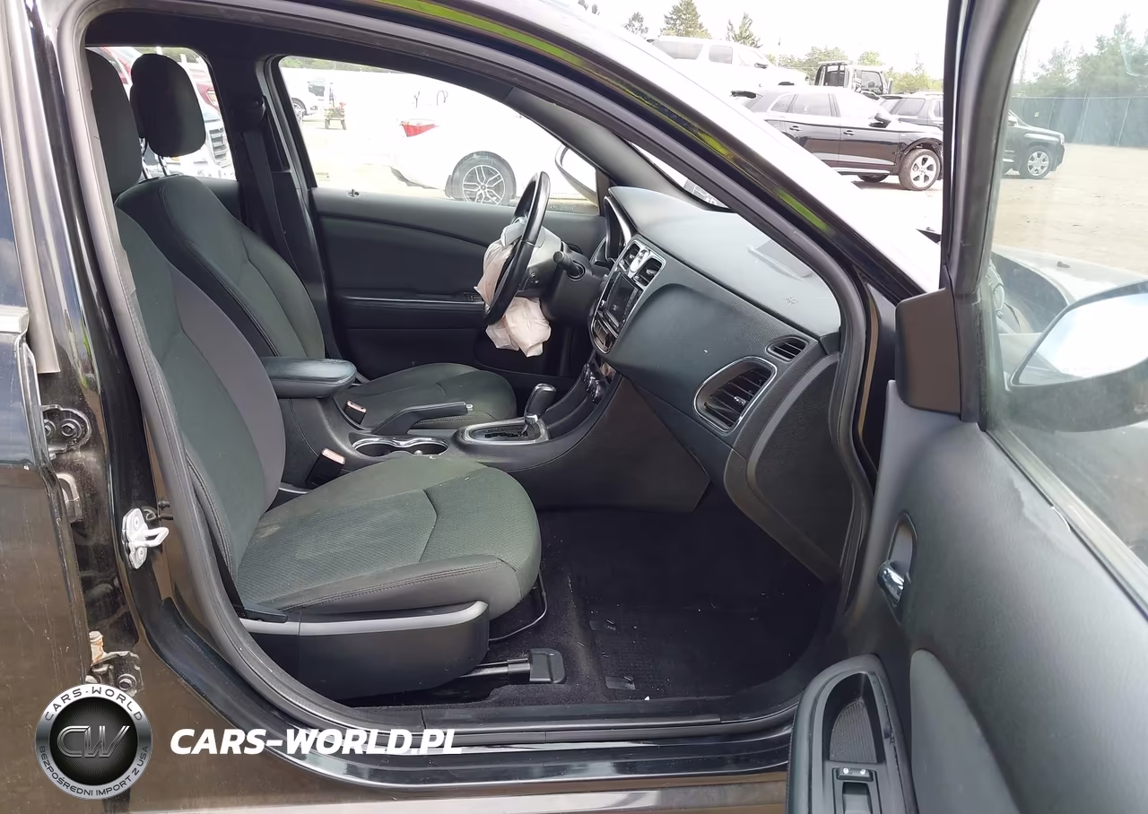 2012 Chrysler 200 Touring VIN:1C3CCBBB5CN172860 - 5