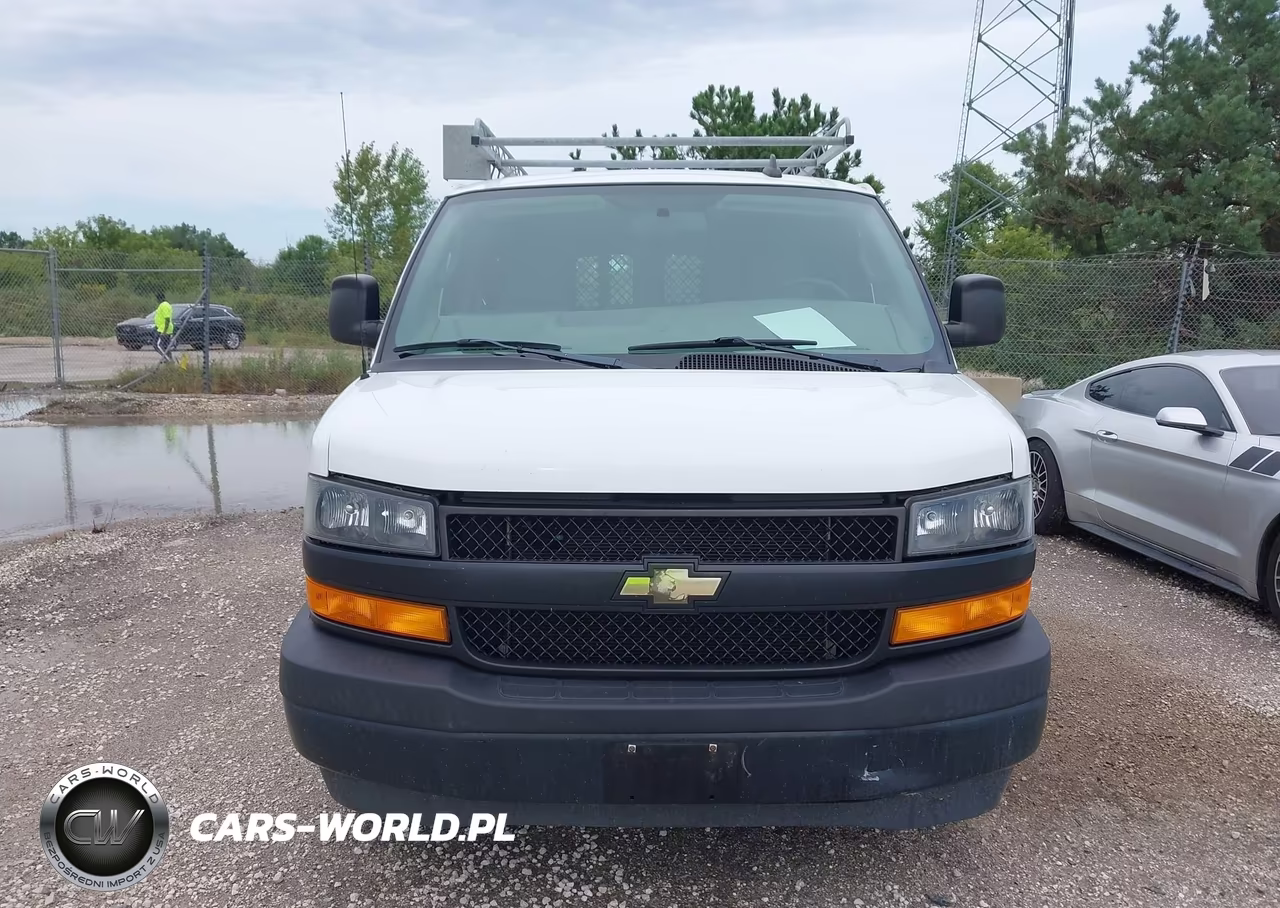 2018 Chevrolet Express 2500 Work Van VIN:1GCWGAFP0J1261527 - 12