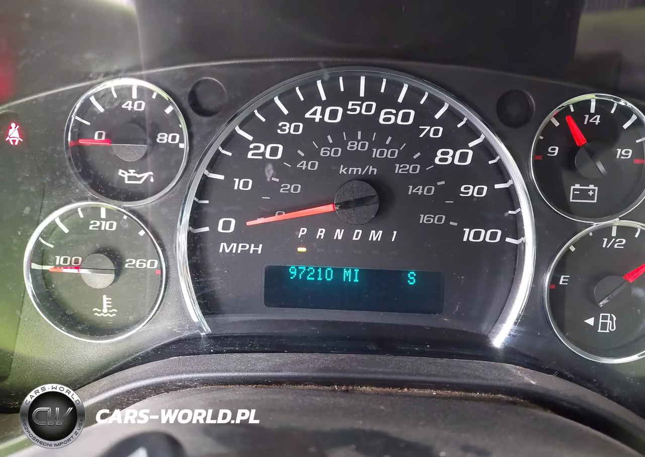 2018 Chevrolet Express 2500 Work Van VIN:1GCWGAFP0J1261527 - 7