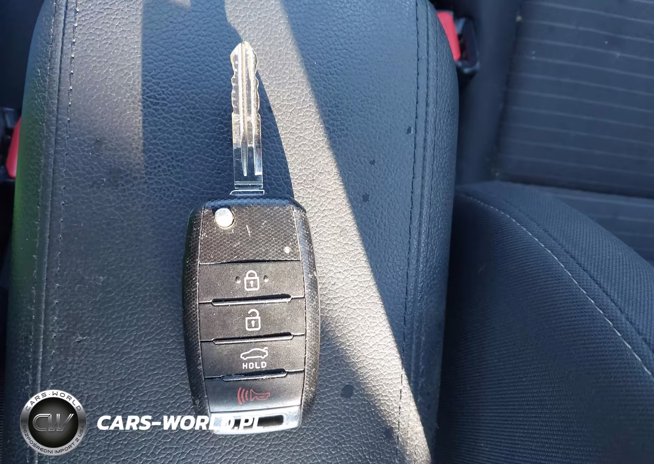 2018 Kia Forte Lx VIN:3KPFL4A75JE193890 - 11