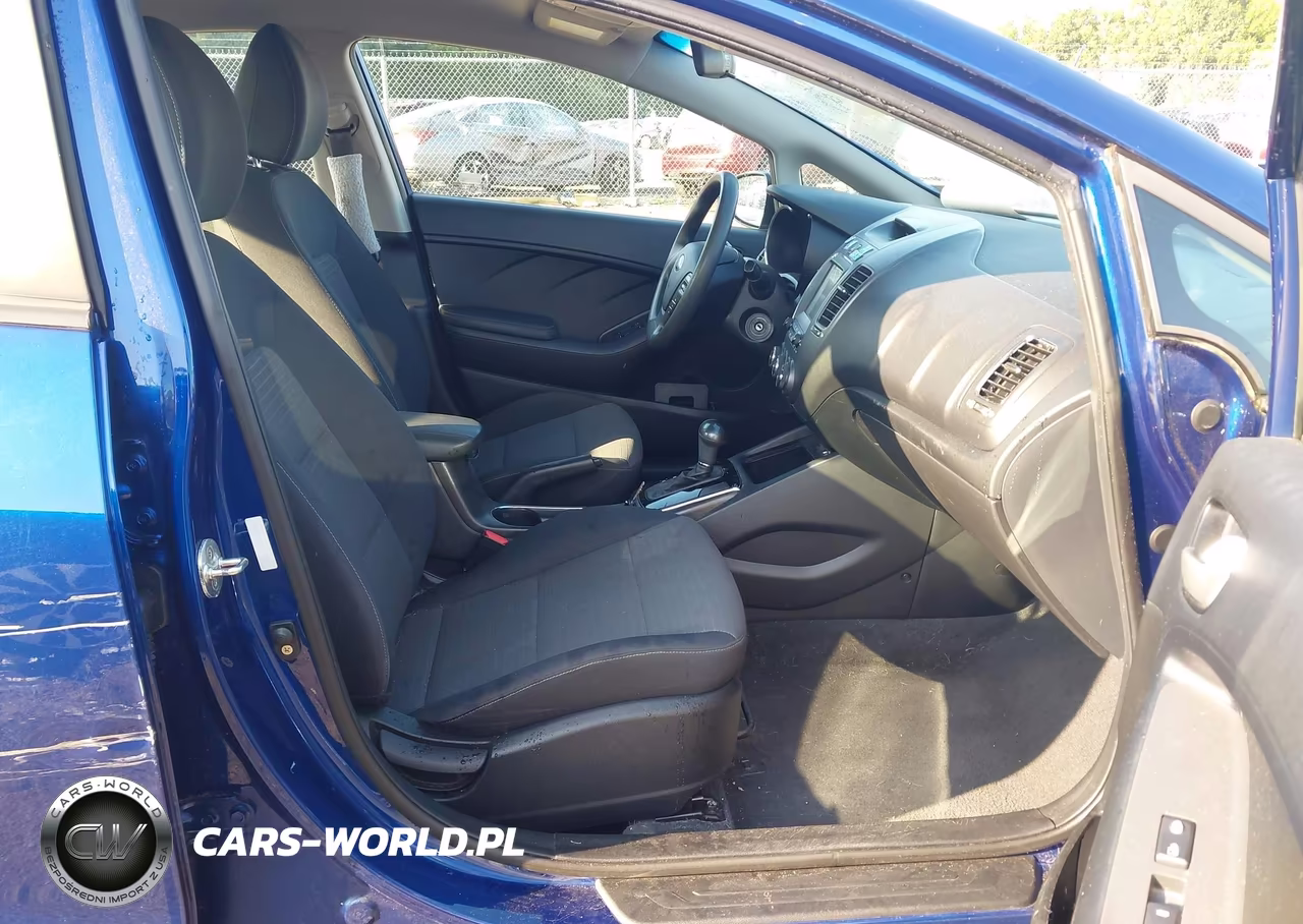 2018 Kia Forte Lx VIN:3KPFL4A75JE193890 - 5