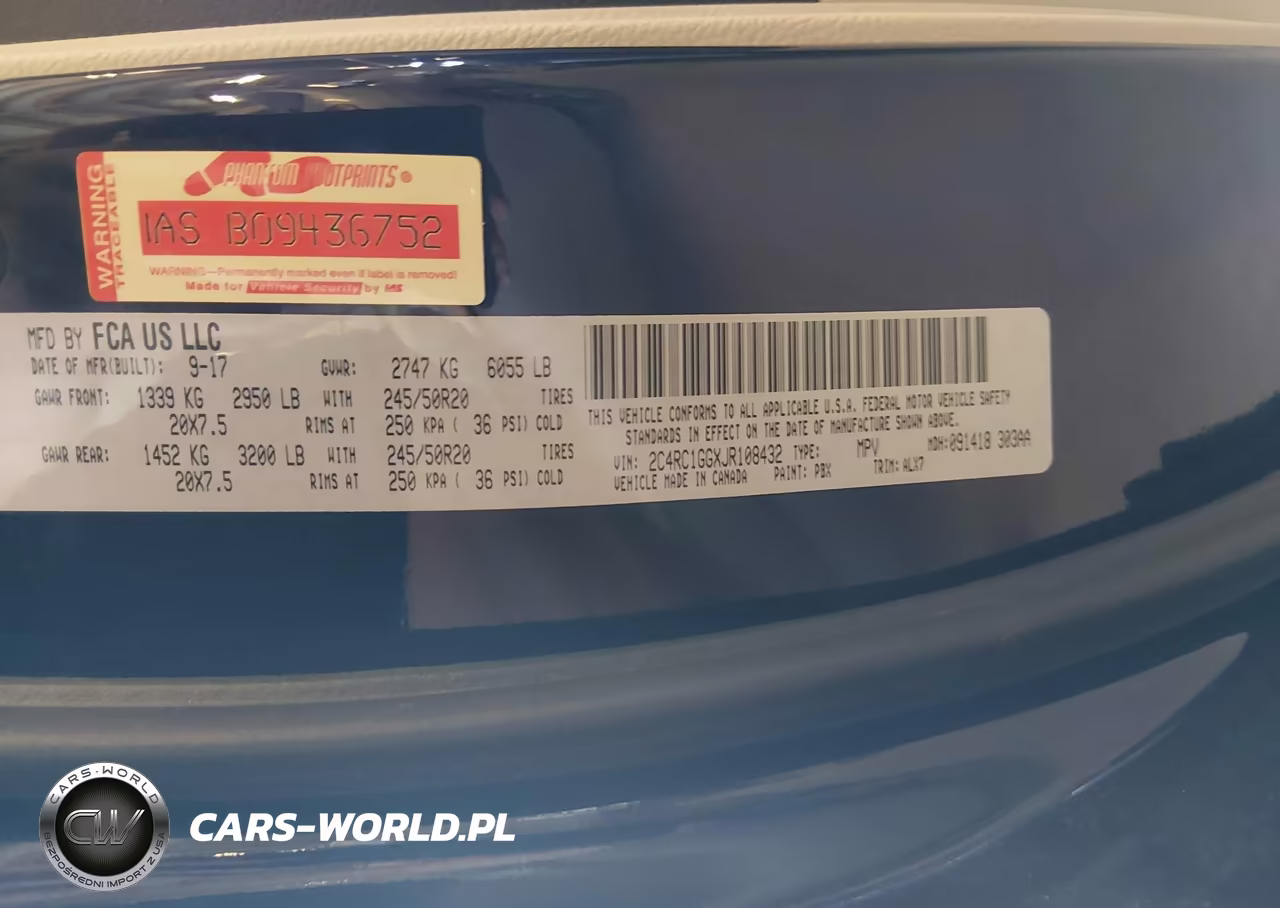 2018 Chrysler Pacifica Limited VIN:2C4RC1GGXJR108432 - 9