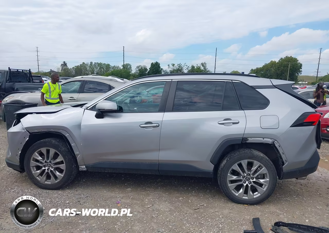 2021 Toyota Rav4 Xle Premium VIN:2T3A1RFV9MW229495 - 15