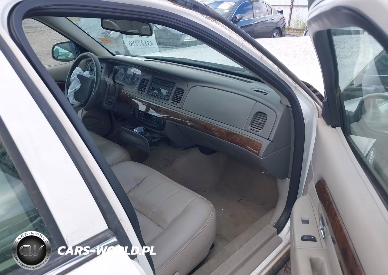 2010 Mercury Grand Marquis Ls (Fleet Only) VIN:2MEBM7FV9AX613437 - 5