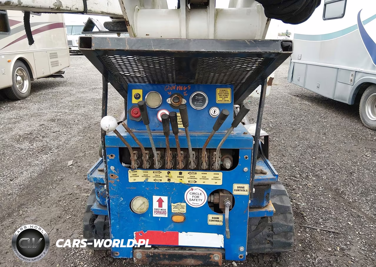 2012 Super Arborist Versalift VIN:LOT-1-46065062 - 12