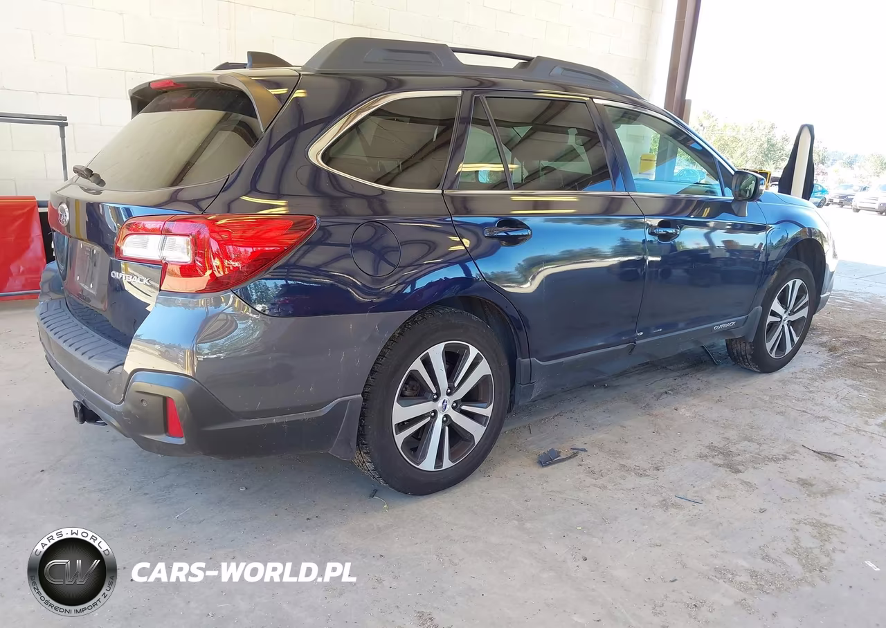 2018 Subaru Outback 2.5I Limited VIN:4S4BSANC0J3292482 - 4
