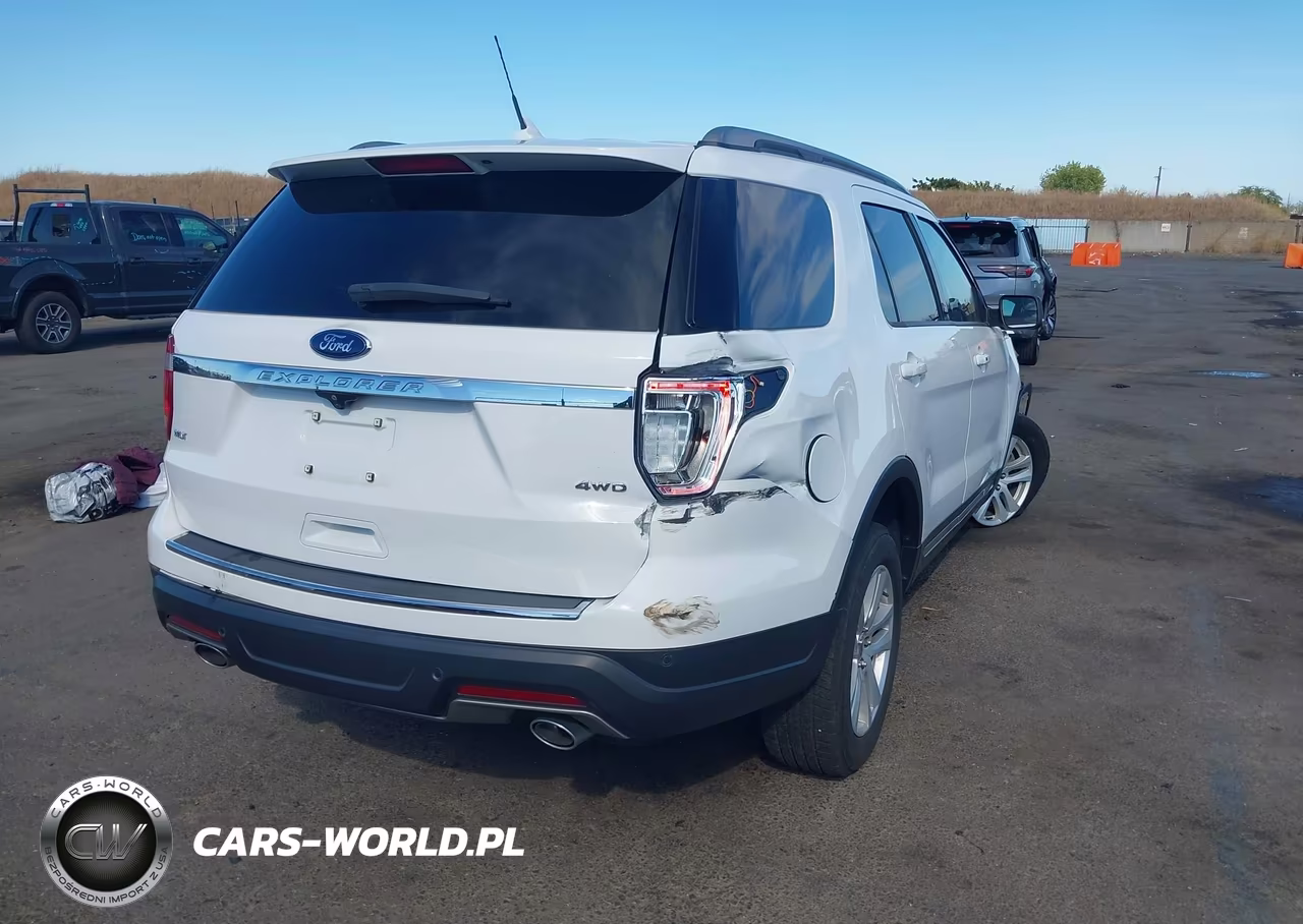 2018 Ford Explorer Xlt VIN:1FM5K8D80JGC33931 - 4