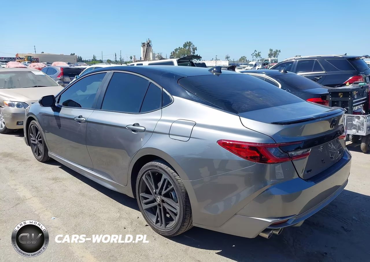 2026 Toyota Camry Xse VIN:4T1DAACK9TU689143 - 3