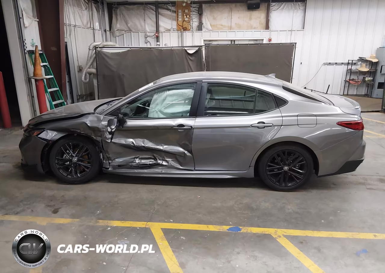 2026 Toyota Camry Se VIN:4T1DAACK8TU659132 - 14