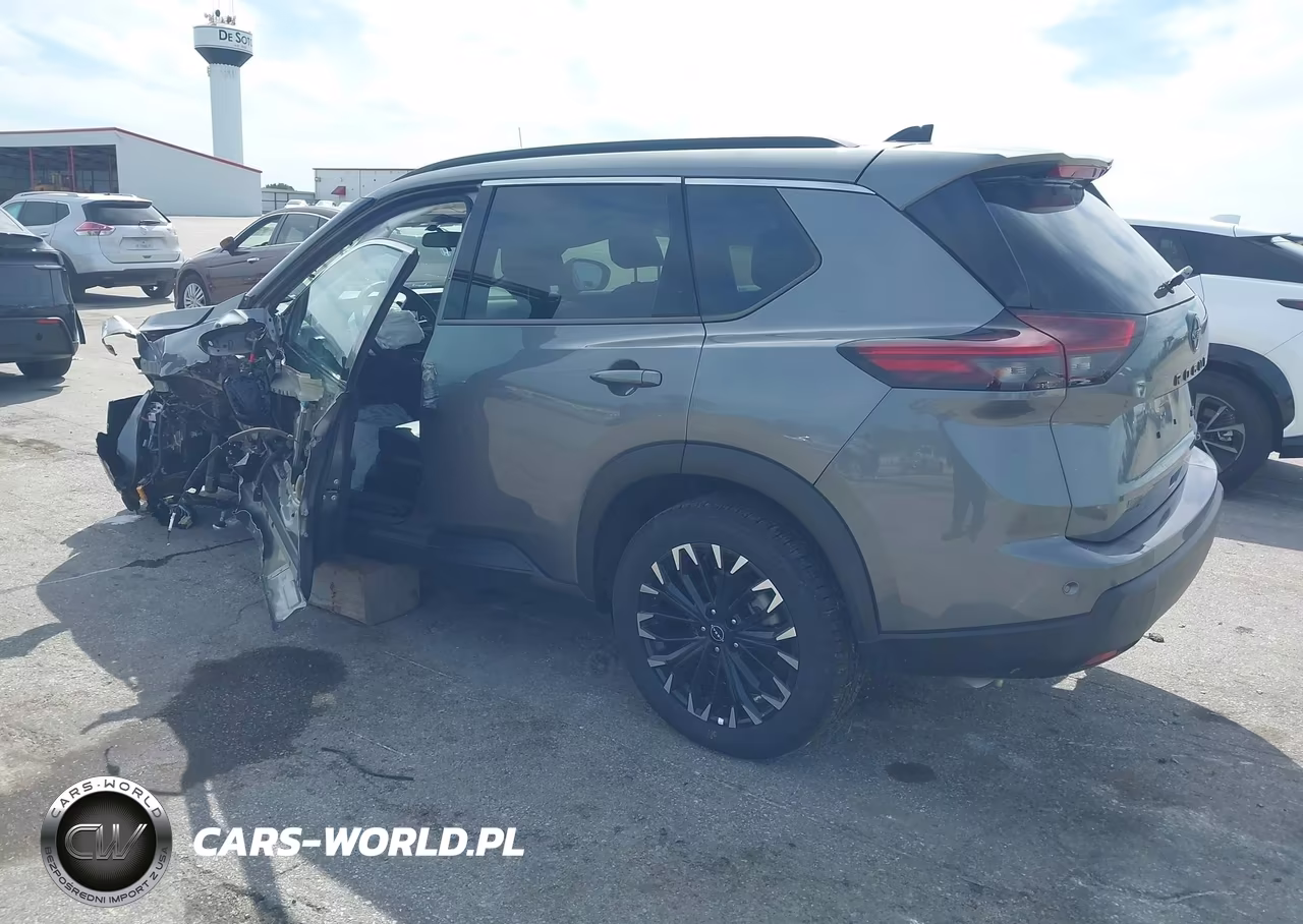 2026 Nissan Rogue Dark Armor VIN:5N1BT3BBXTC795444 - 3