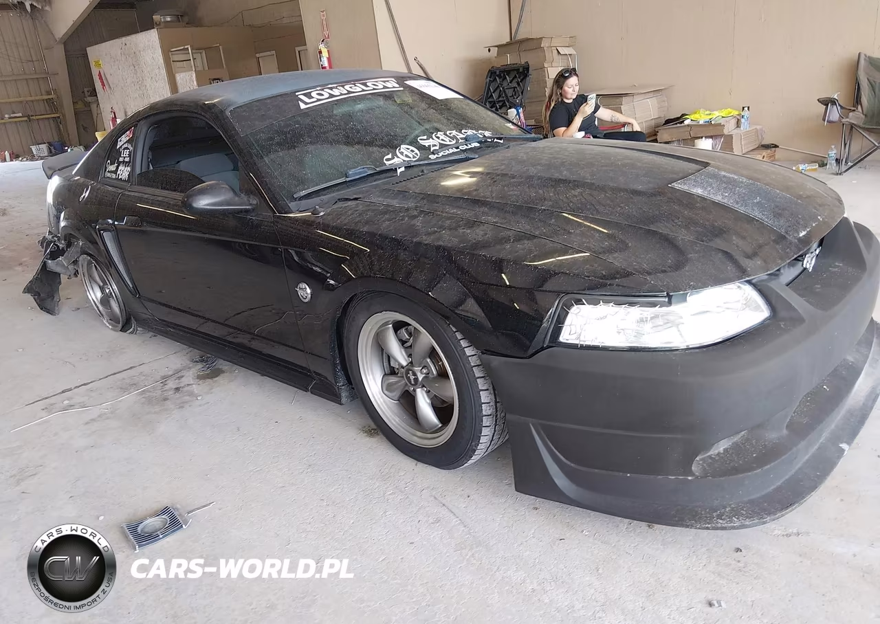 2004 Ford Mustang