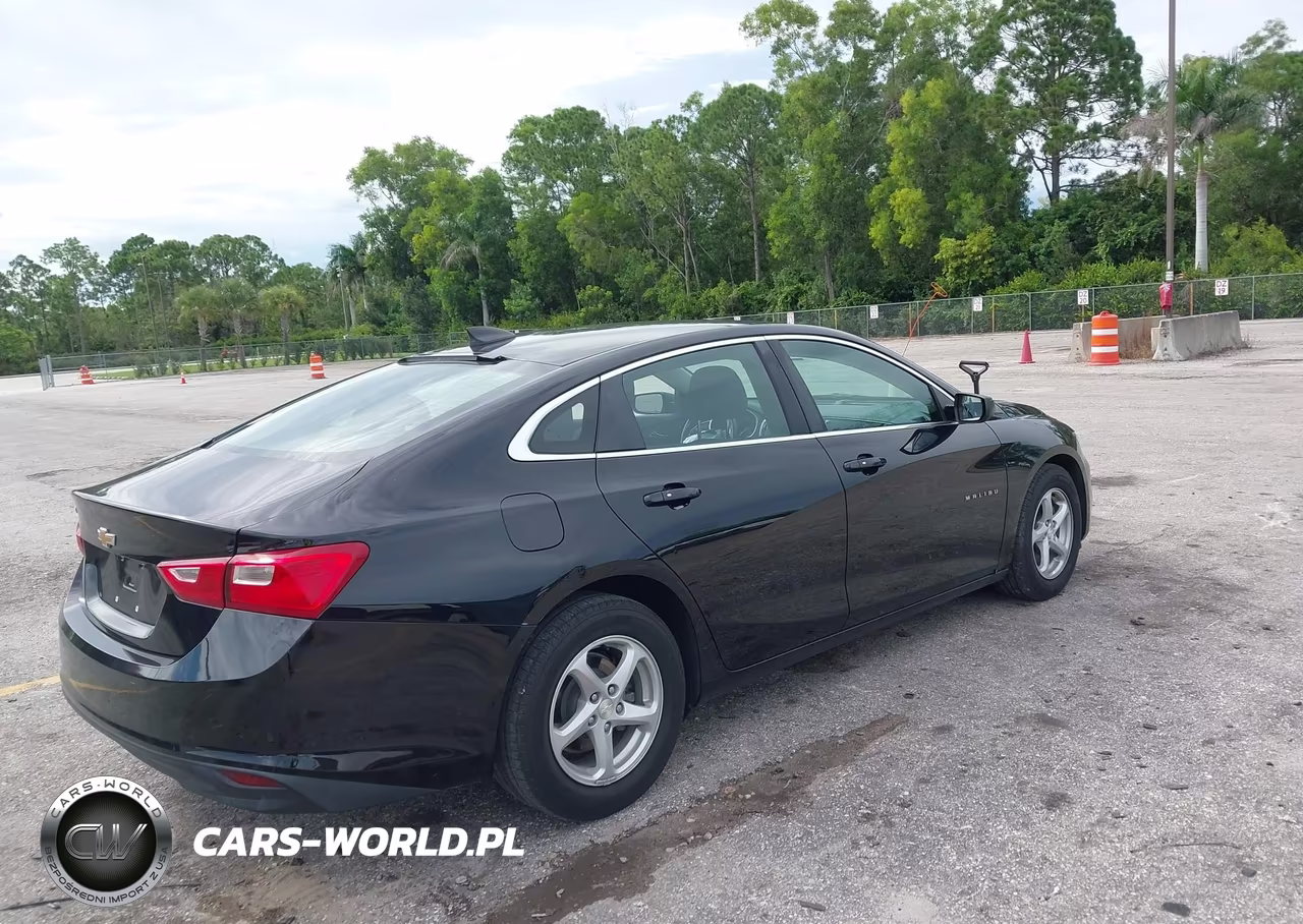 2018 Chevrolet Malibu 1Ls VIN:1G1ZB5ST6JF202385 - 4